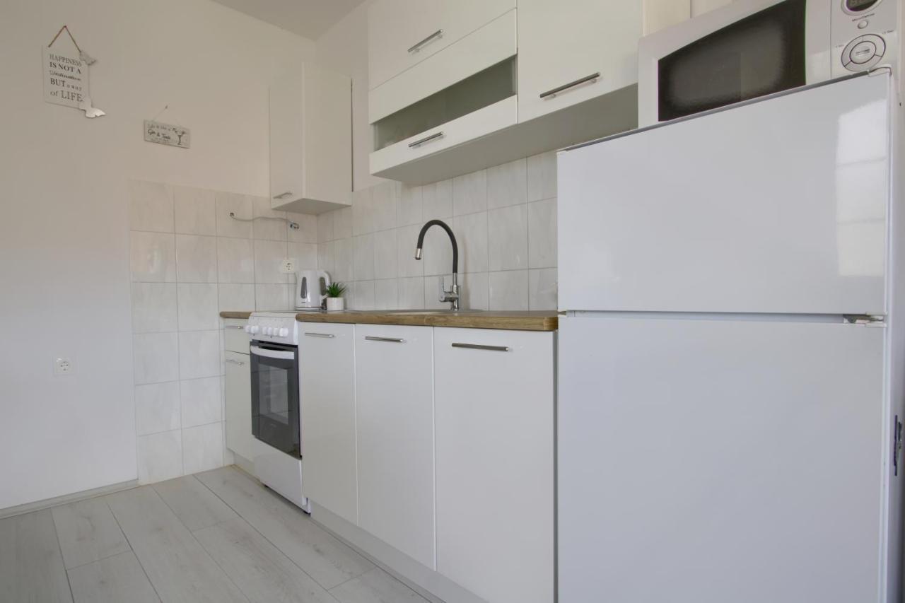 Apartments Villa Mihaela Banj Bagian luar foto
