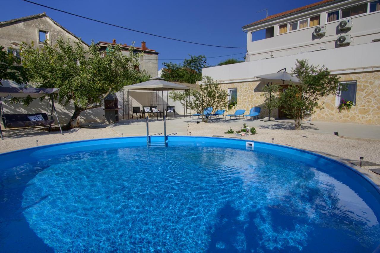Apartments Villa Mihaela Banj Bagian luar foto