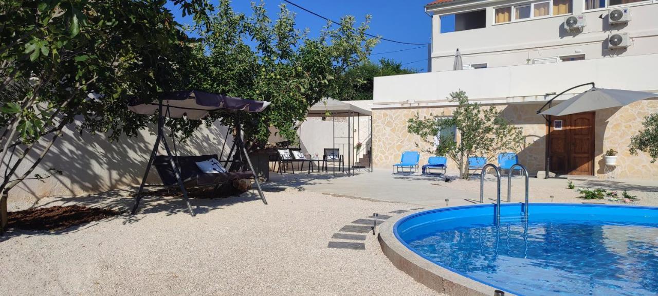 Apartments Villa Mihaela Banj Bagian luar foto