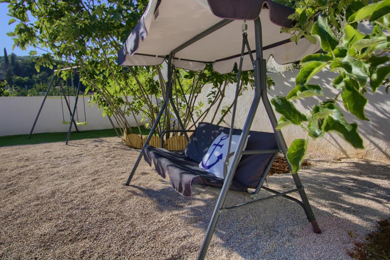 Apartments Villa Mihaela Banj Bagian luar foto