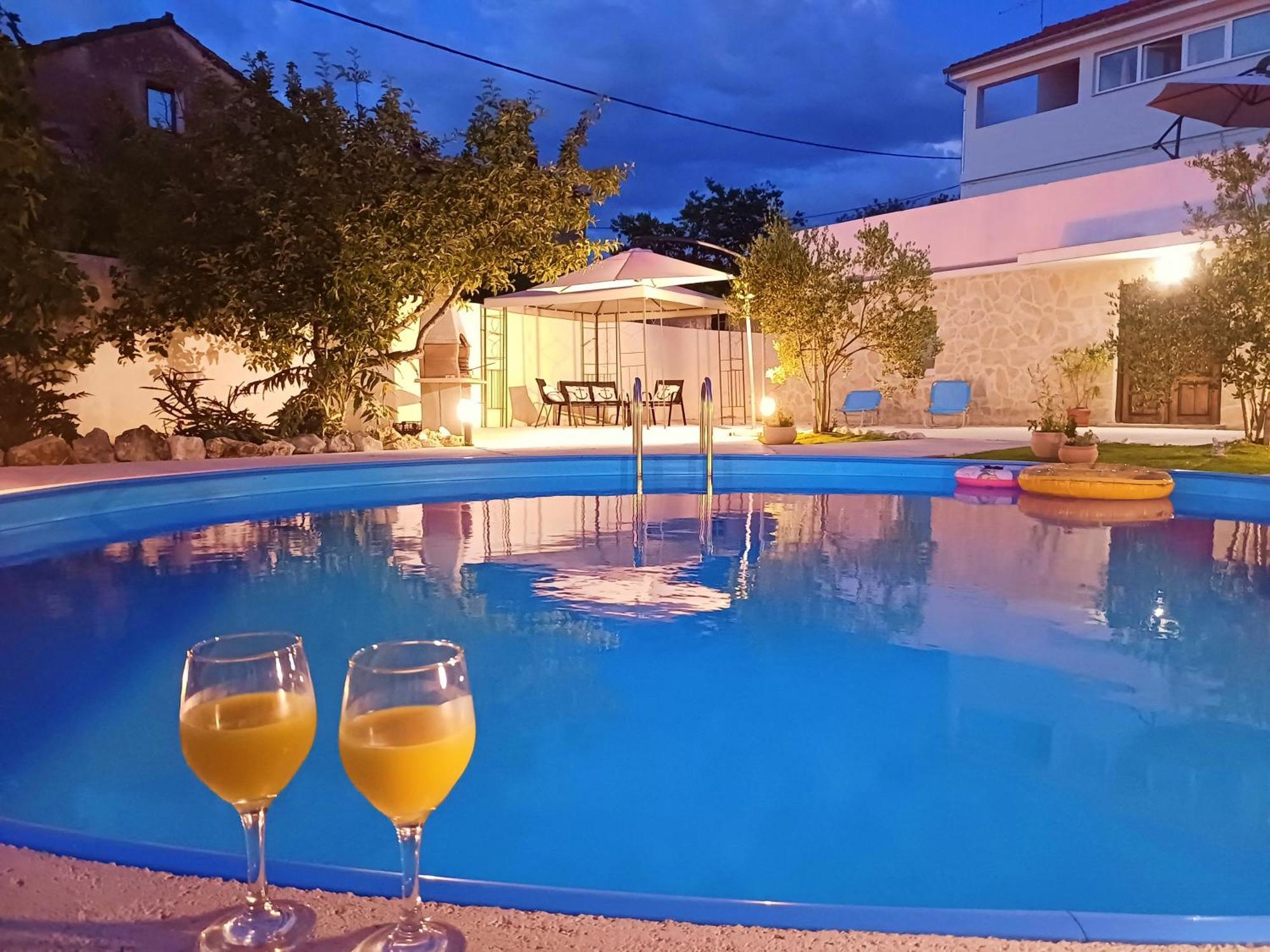 Apartments Villa Mihaela Banj Bagian luar foto