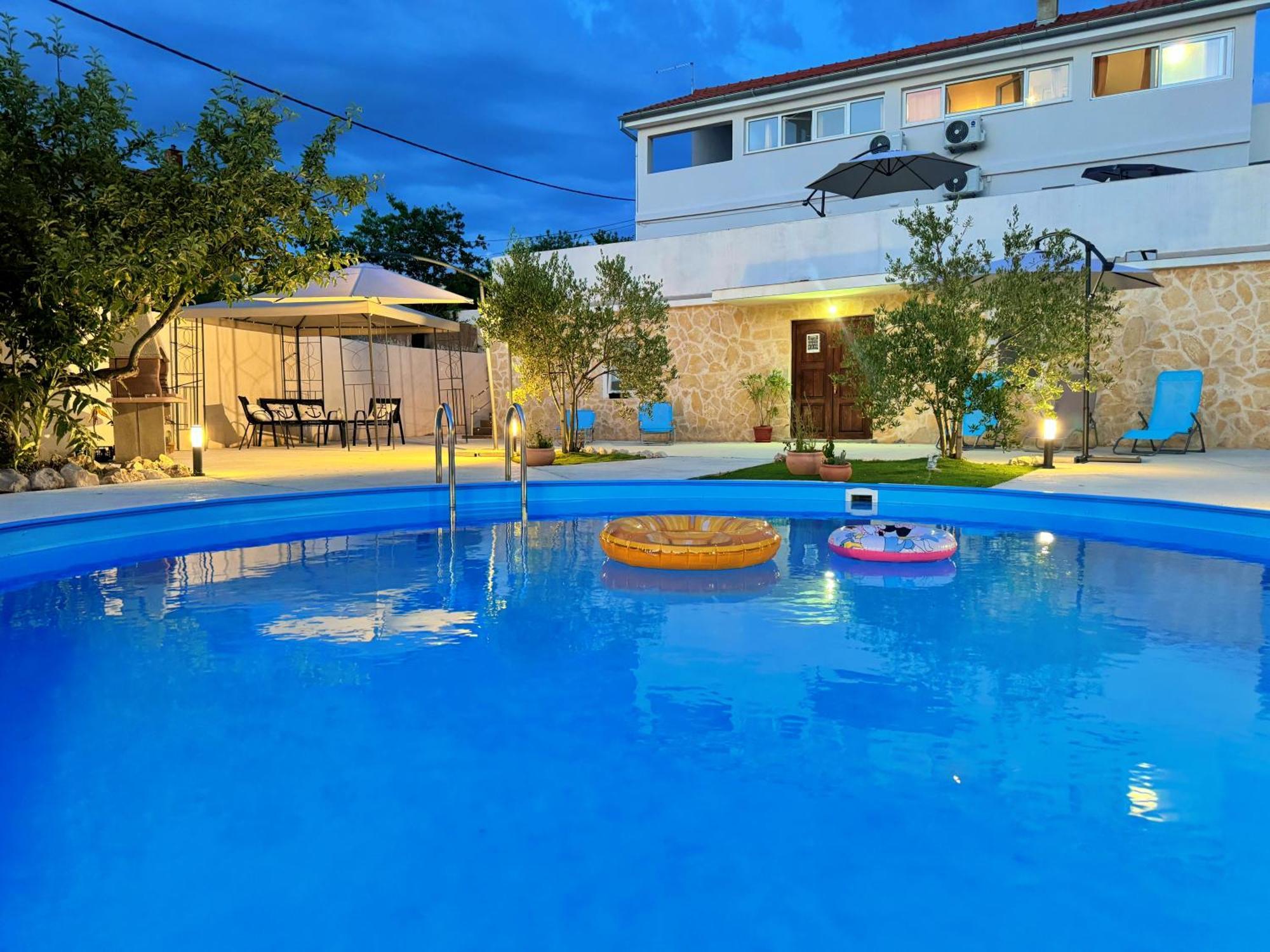 Apartments Villa Mihaela Banj Bagian luar foto